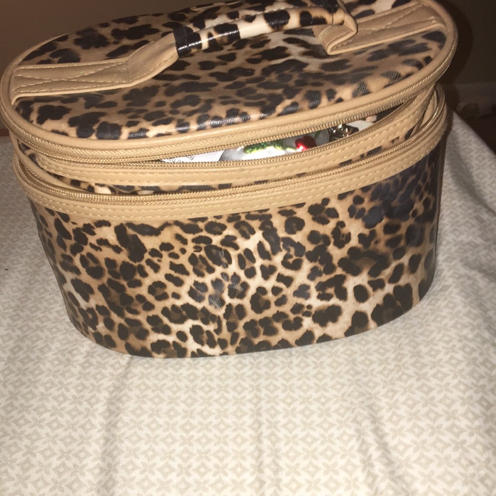 Makeup / Whatever Holder - image 1